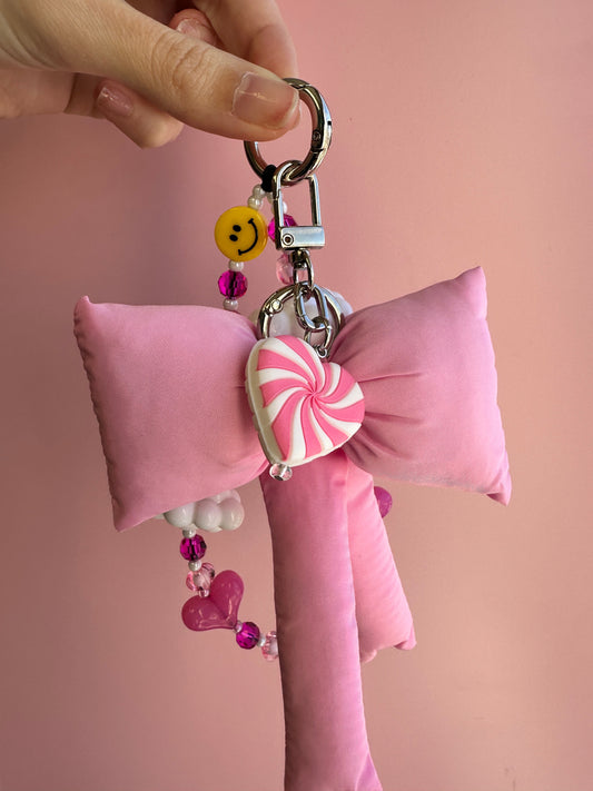 Accesorio para celular "Pink Sugar Swirl", sujetador magnético o pop socket rosado con diseño de remolino de azúcar, agarre seguro para teléfono móvil.