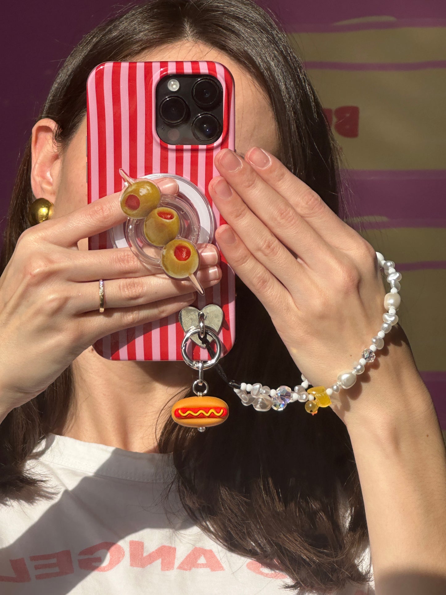 Pop Grippy de aceitunas "extra dirty", accesorio para celular con agarre seguro, soporte para móvil.