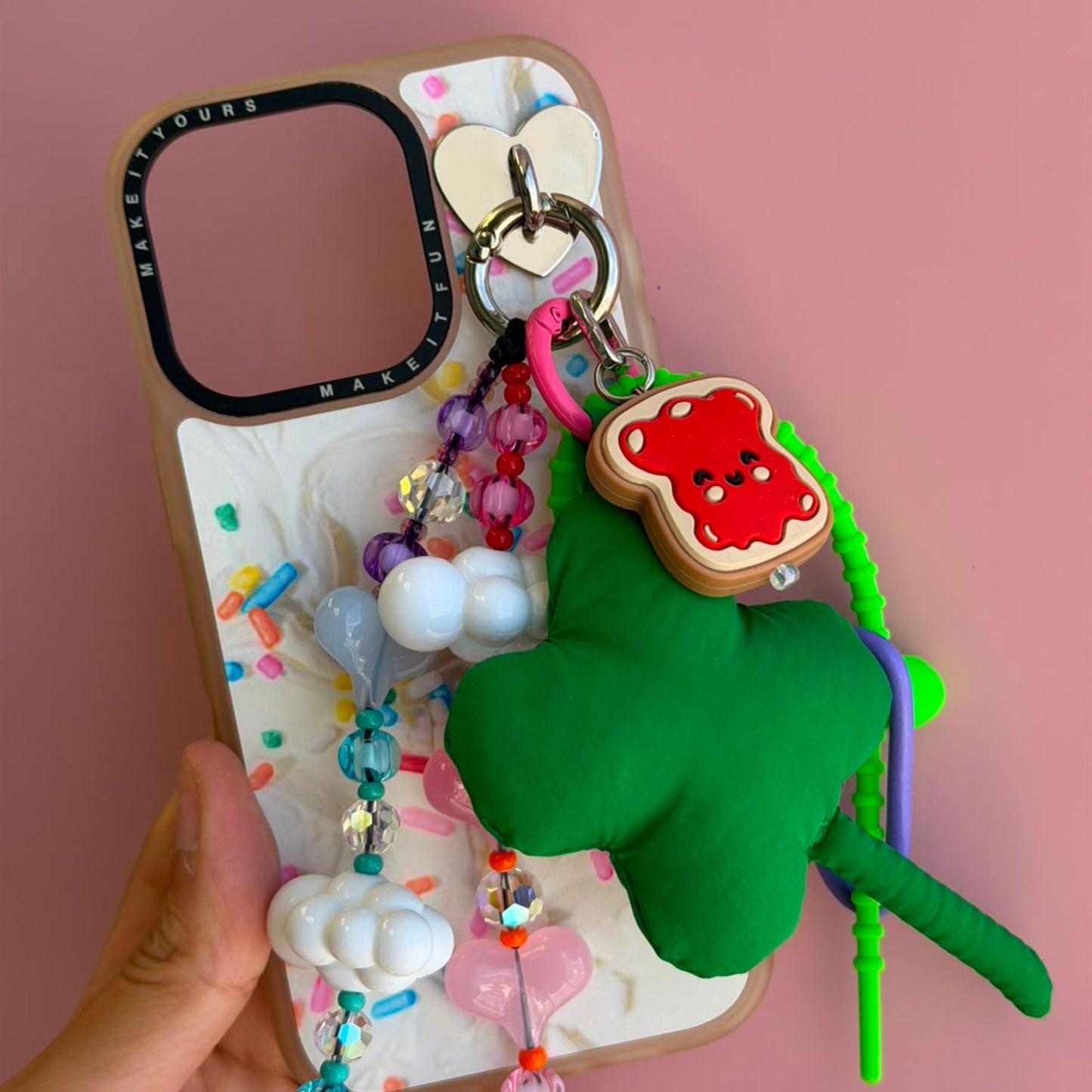 Dije para celular pan tostado con mermelada se engancha al case accesorios coloridos Build A Caze